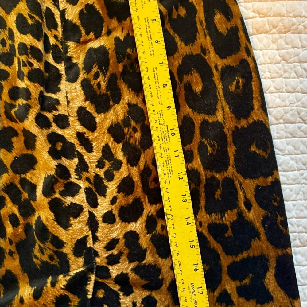 Leopard Skirt for petite ladies - Picture 12 of 16